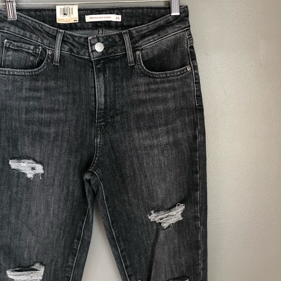 Levi’s 721 High Rise Black Distressed Skinny Jeans - Picture 2 of 10